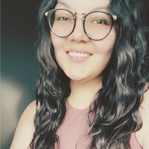 Meet your Posher, Stefanie